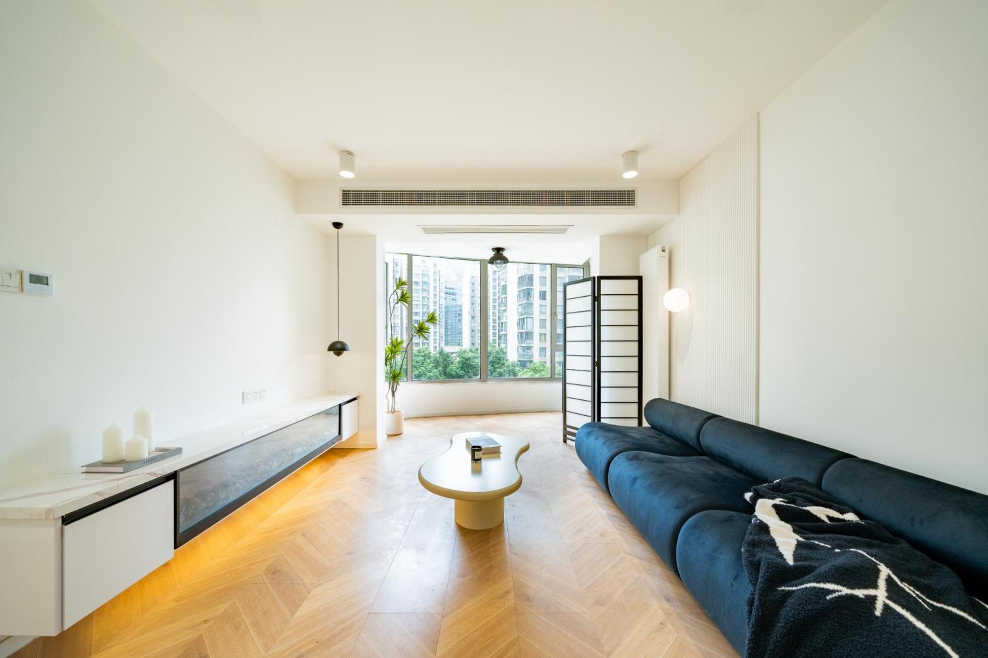 Moli B&b-nanjing West Road 3-bedrooms With Elevator 3 King-size Beds 2 Bathrooms 1bathtub Ment Near The Subway Shanghai