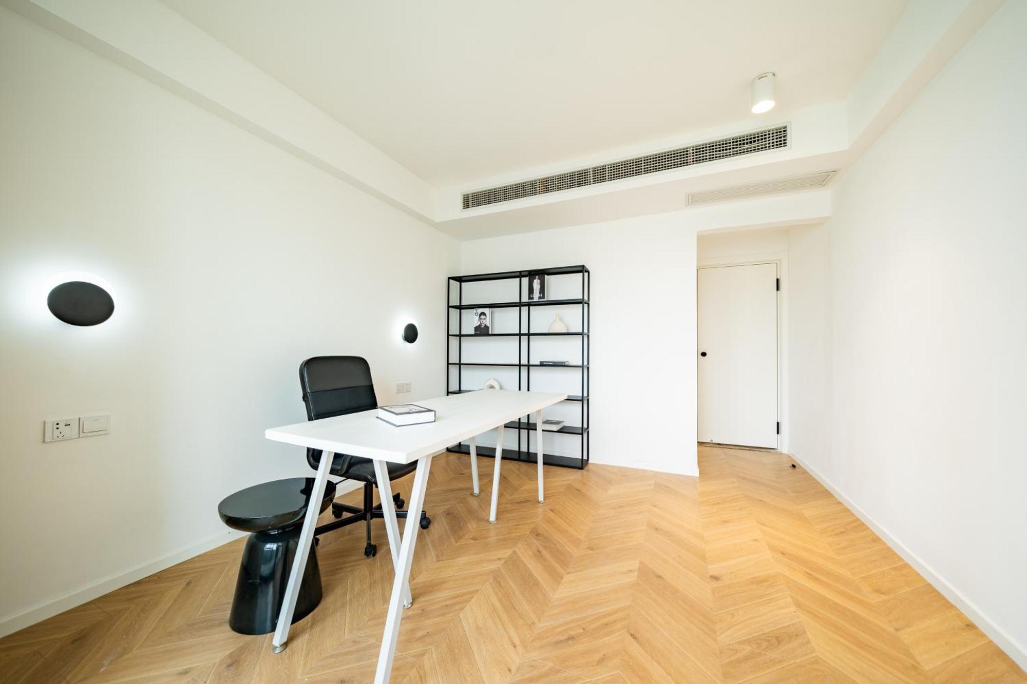 Moli B&b-nanjing West Road 3-bedrooms With Elevator 3 King-size Beds 2 Bathrooms 1bathtub Ment Near The Subway Apartment *