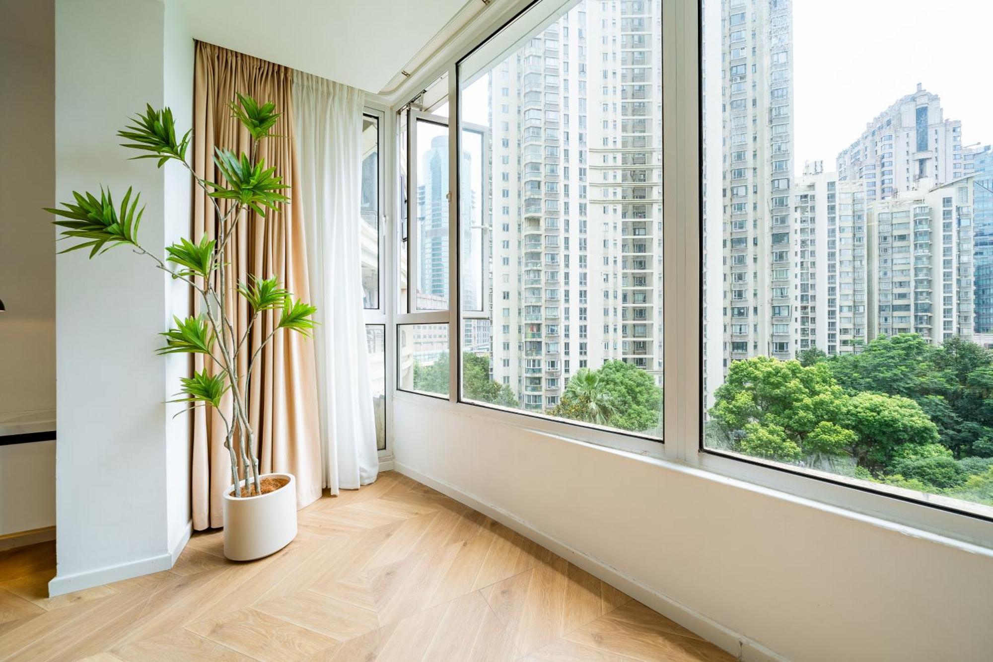 Moli B&b-nanjing West Road 3-bedrooms With Elevator 3 King-size Beds 2 Bathrooms 1bathtub Ment Near The Subway *