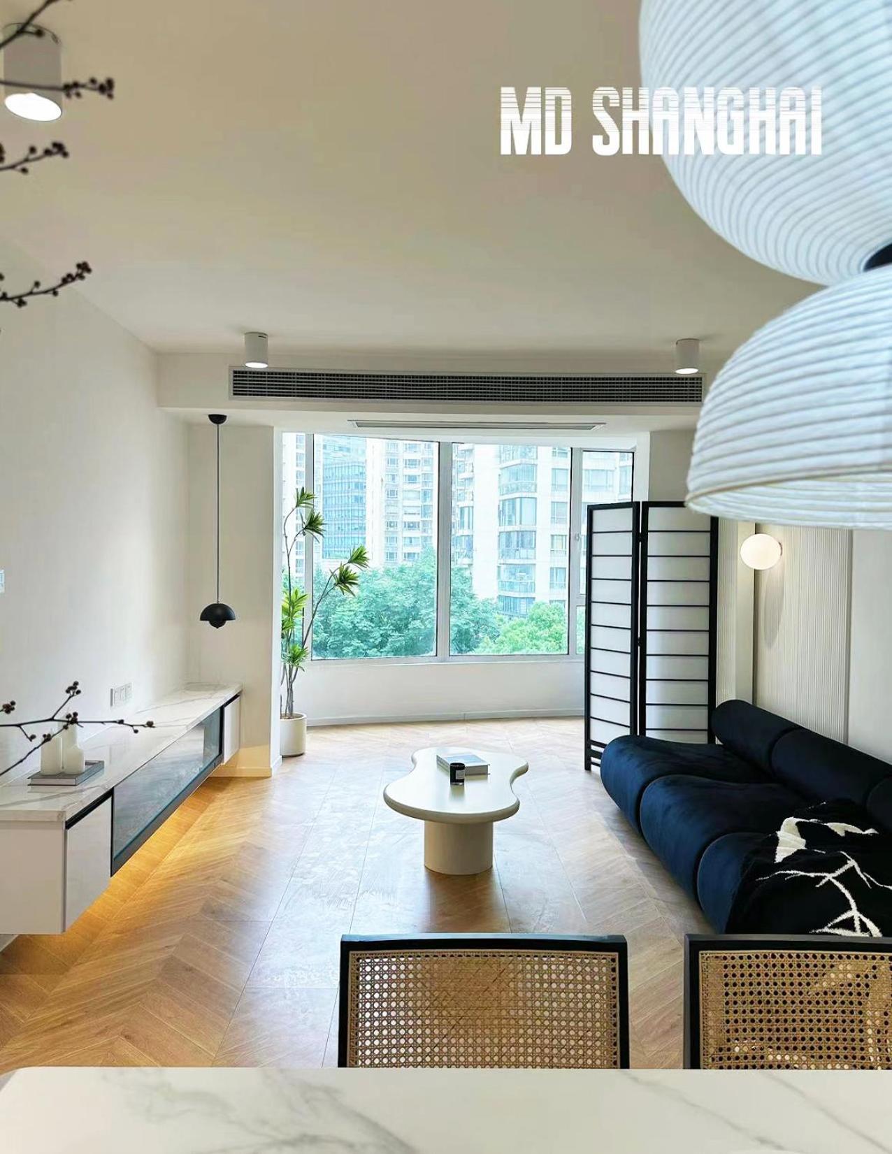 Moli B&b-nanjing West Road 3-bedrooms With Elevator 3 King-size Beds 2 Bathrooms 1bathtub Ment Near The Subway Apartment Shanghai